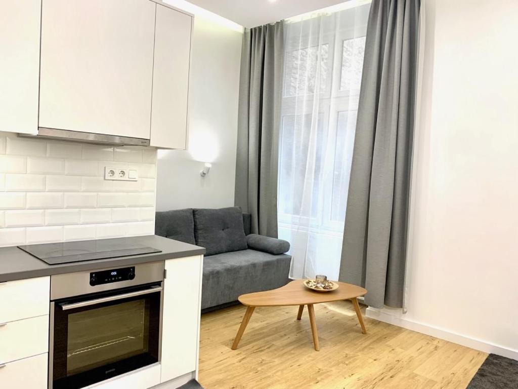 Colton Budapest Paulay Apartments ภายนอก รูปภาพ