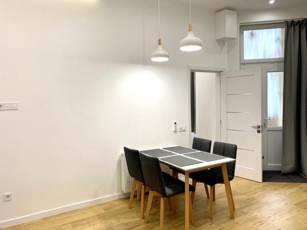 Colton Budapest Paulay Apartments ภายนอก รูปภาพ