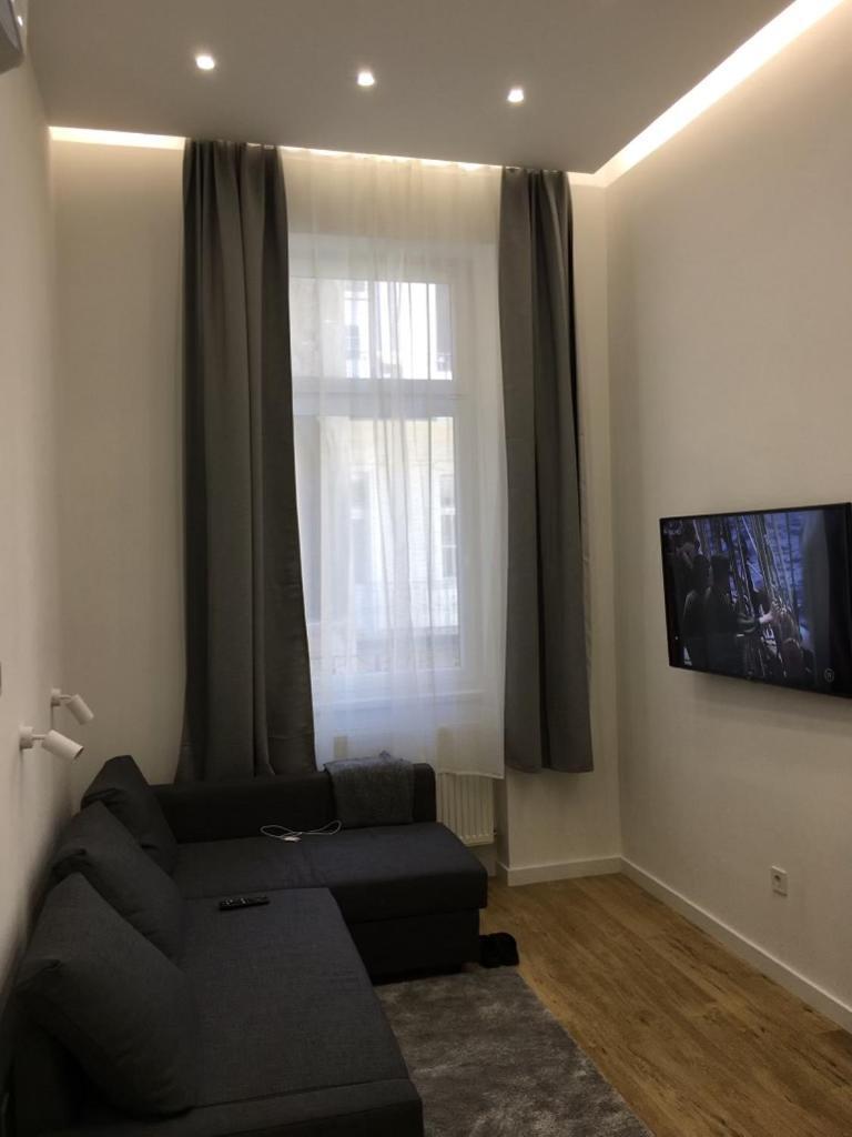 Colton Budapest Paulay Apartments ภายนอก รูปภาพ