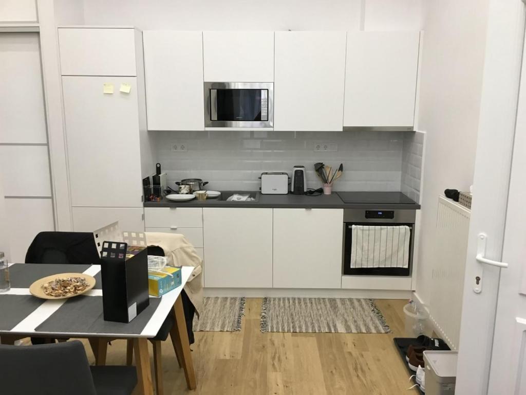 Colton Budapest Paulay Apartments ภายนอก รูปภาพ
