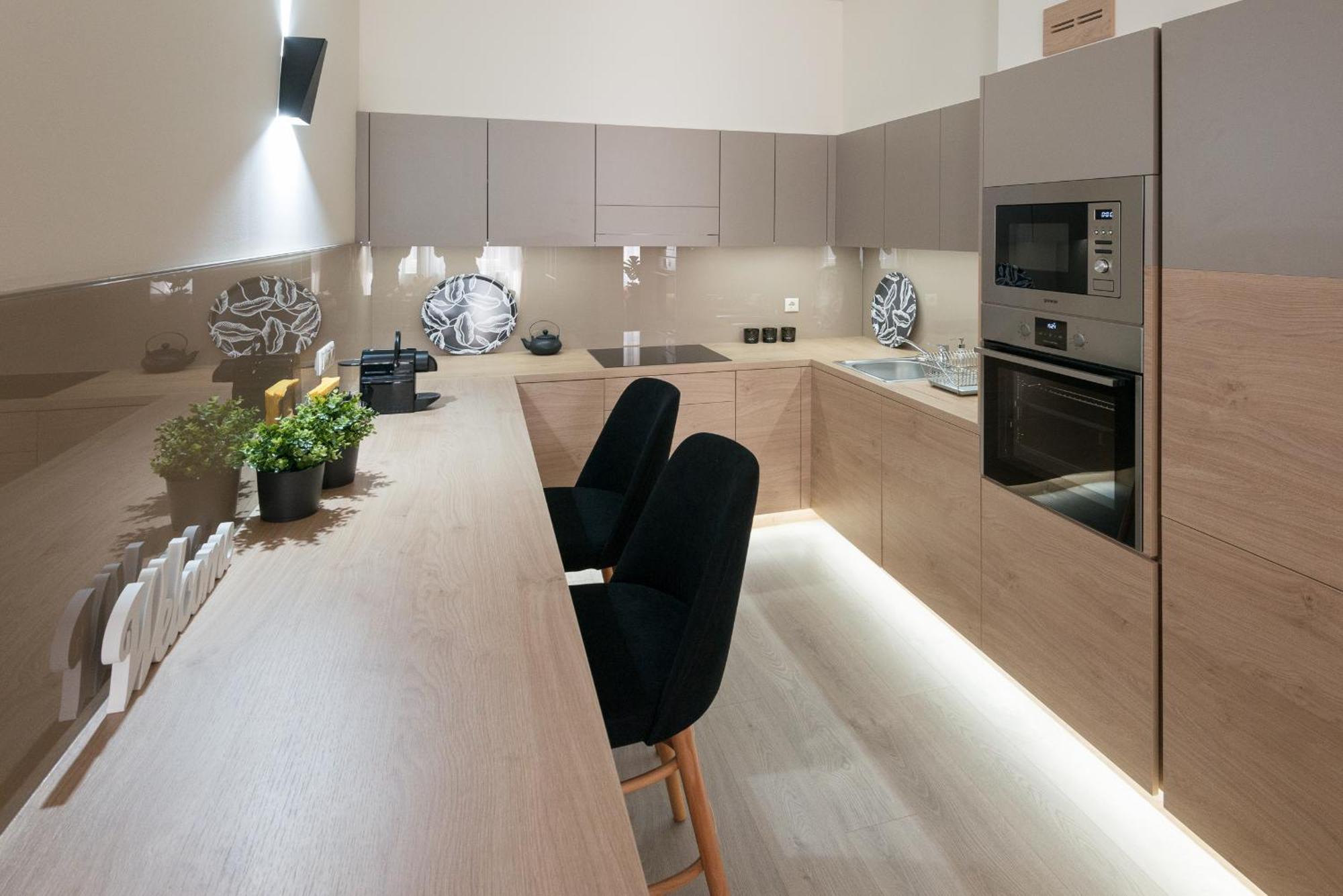Colton Budapest Paulay Apartments ภายนอก รูปภาพ